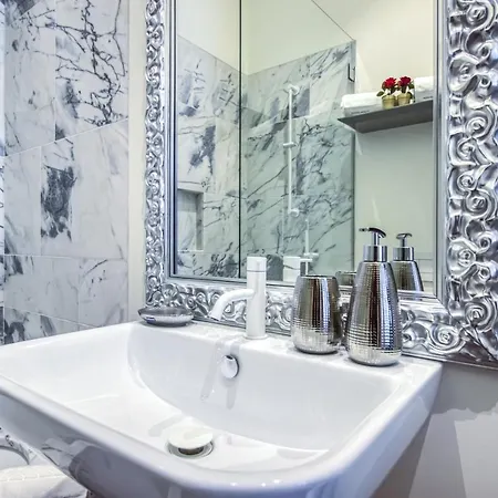Luxury In The Emblematic Avenida Liberdade Lisbon